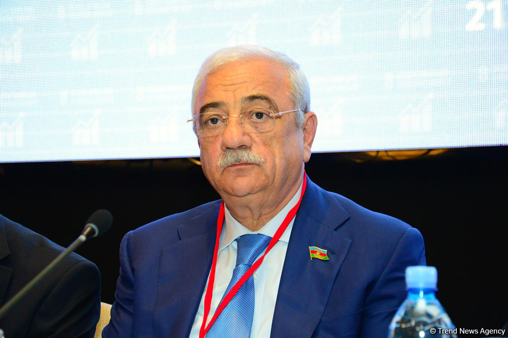 Azerbaijan to continue fighting against informal employment - minister (PHOTO)