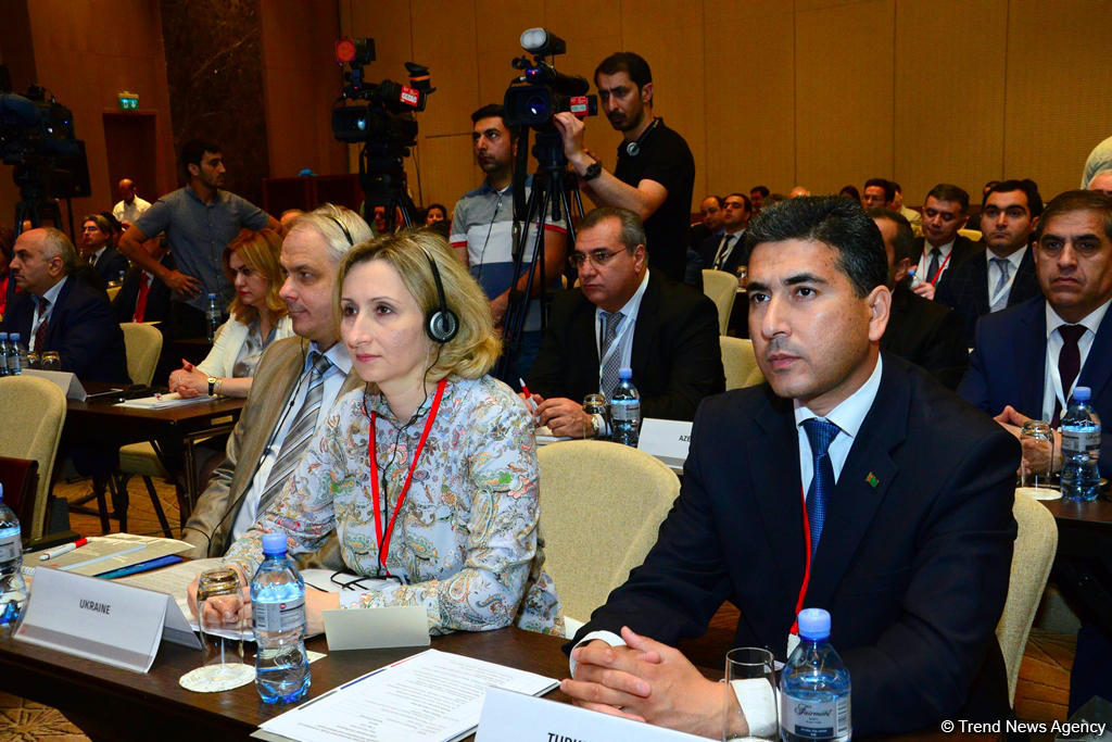 Azerbaijan to continue fighting against informal employment - minister (PHOTO)