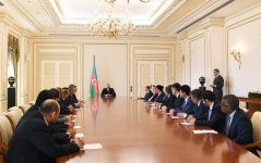 President Aliyev receives envoys, heads of diplomatic missions of Muslim countries (PHOTO)