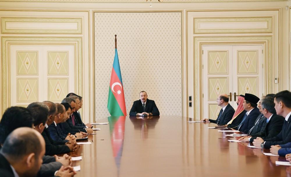 President Aliyev receives envoys, heads of diplomatic missions of Muslim countries (PHOTO)