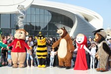 VP of Heydar Aliyev Foundation Leyla Aliyeva attends Children`s Festival (PHOTO)