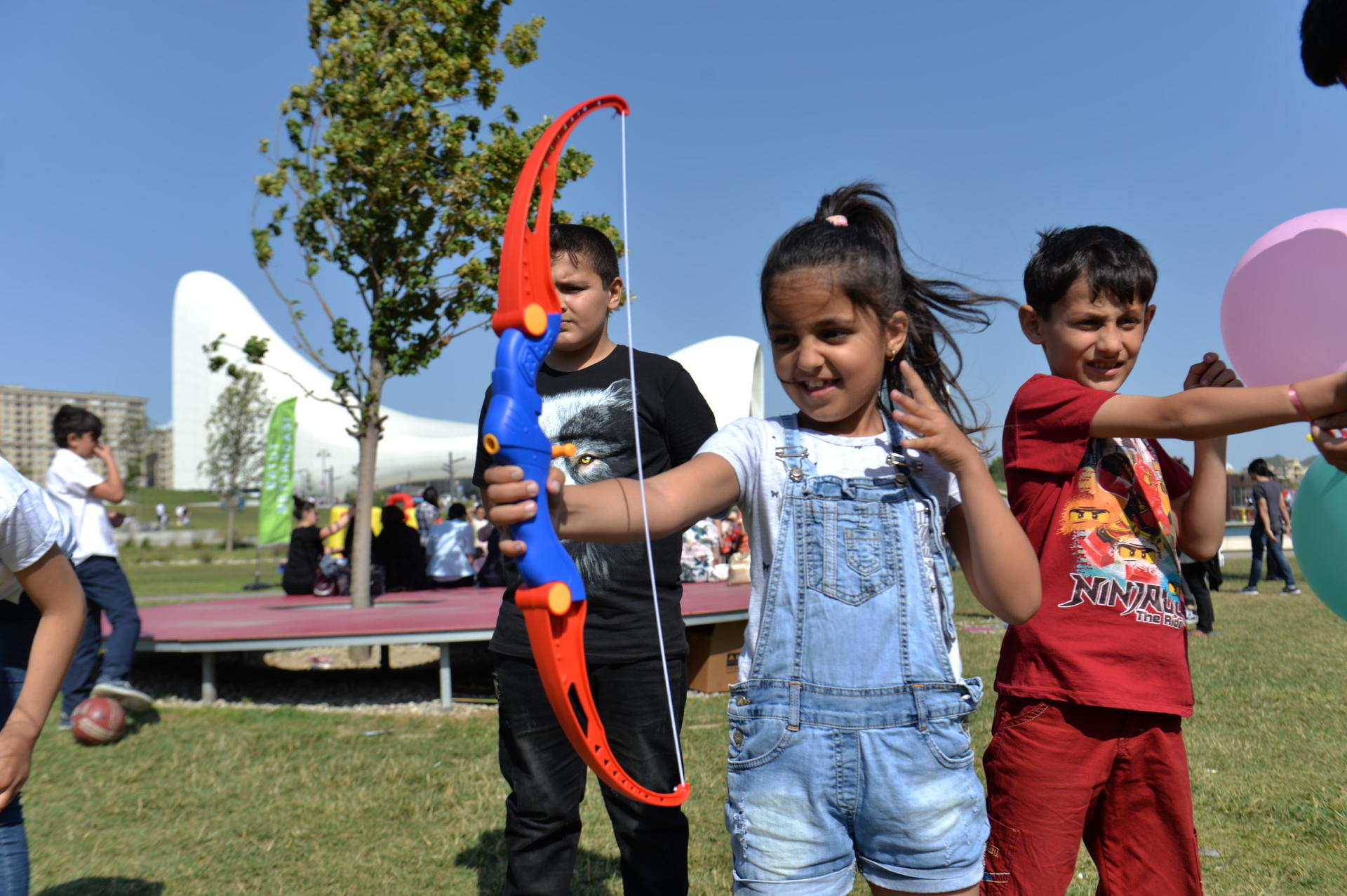 VP of Heydar Aliyev Foundation Leyla Aliyeva attends Children`s Festival (PHOTO)