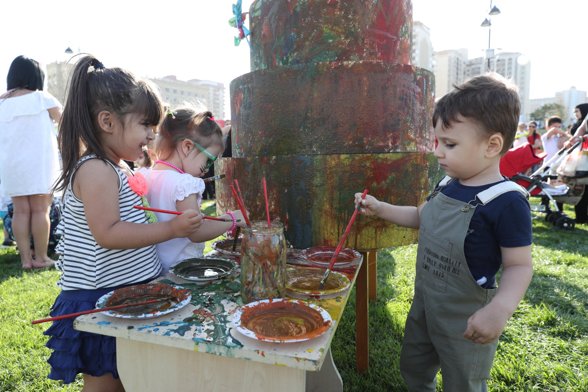 VP of Heydar Aliyev Foundation Leyla Aliyeva attends Children`s Festival (PHOTO)