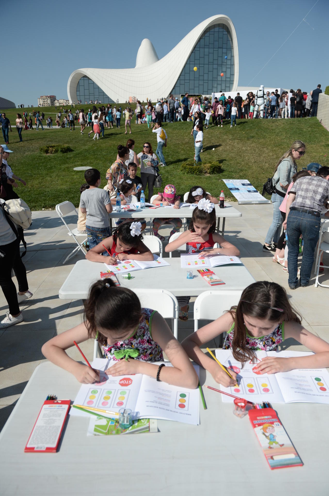 VP of Heydar Aliyev Foundation Leyla Aliyeva attends Children`s Festival (PHOTO)