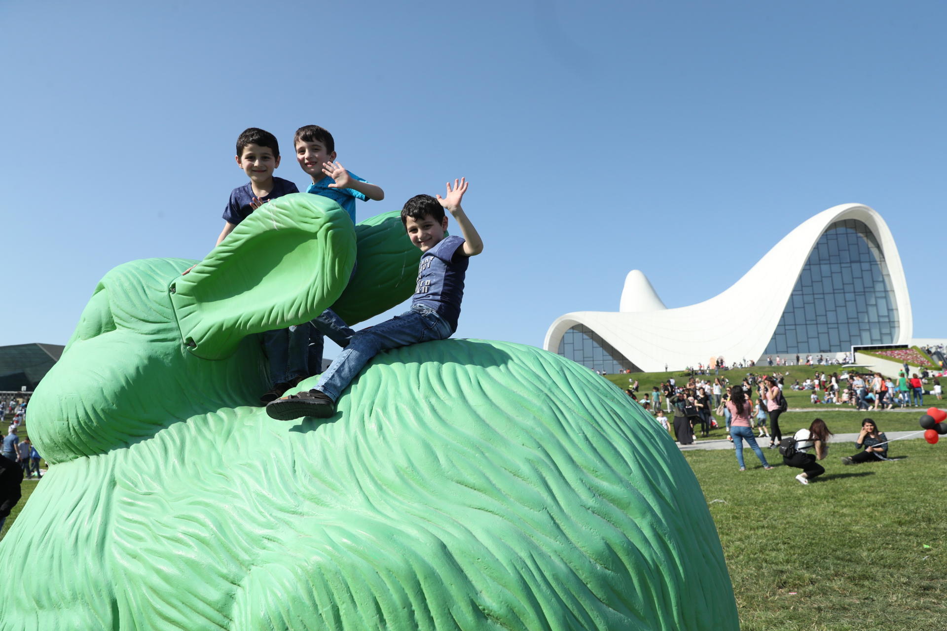 VP of Heydar Aliyev Foundation Leyla Aliyeva attends Children`s Festival (PHOTO)