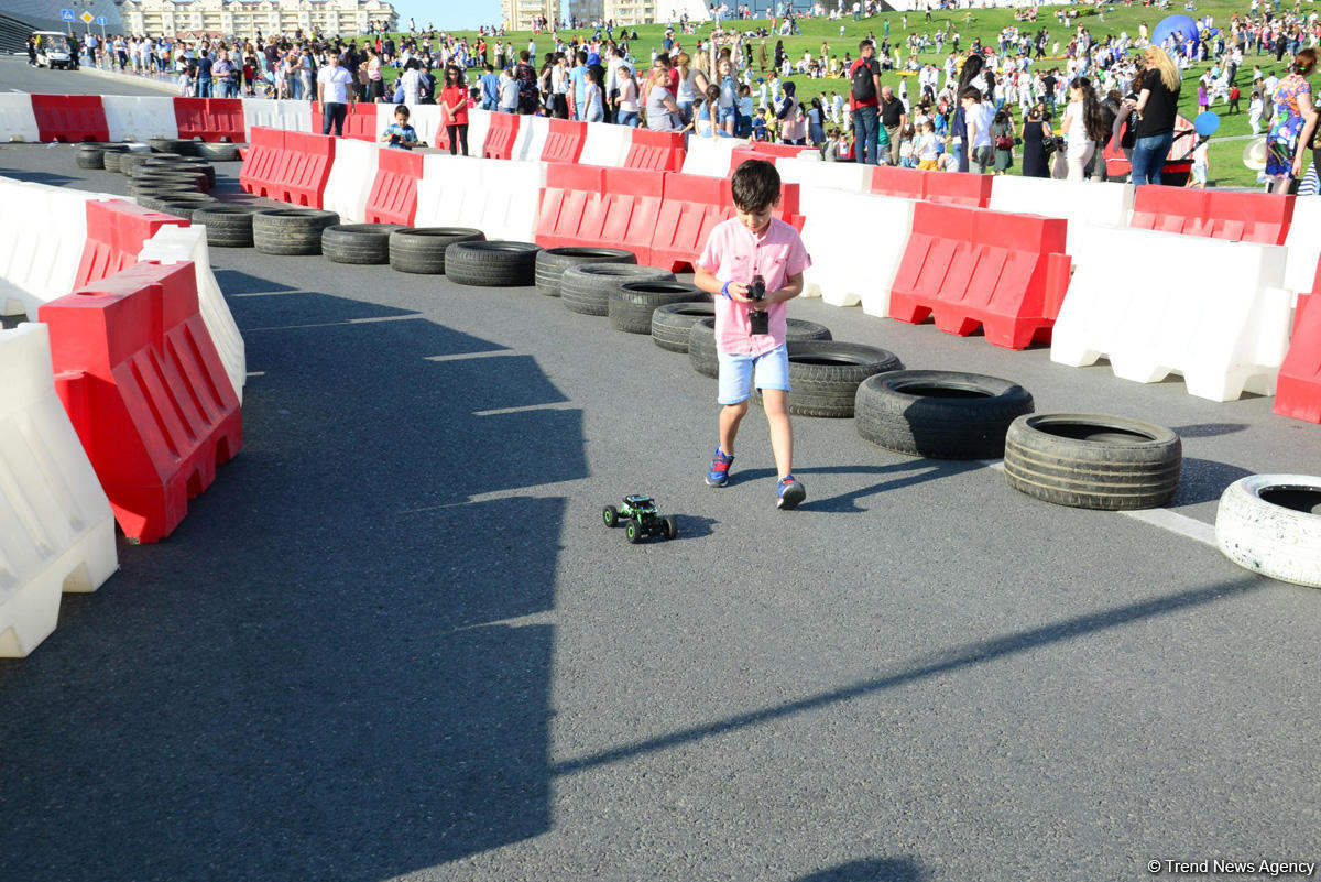 VP of Heydar Aliyev Foundation Leyla Aliyeva attends Children`s Festival (PHOTO)