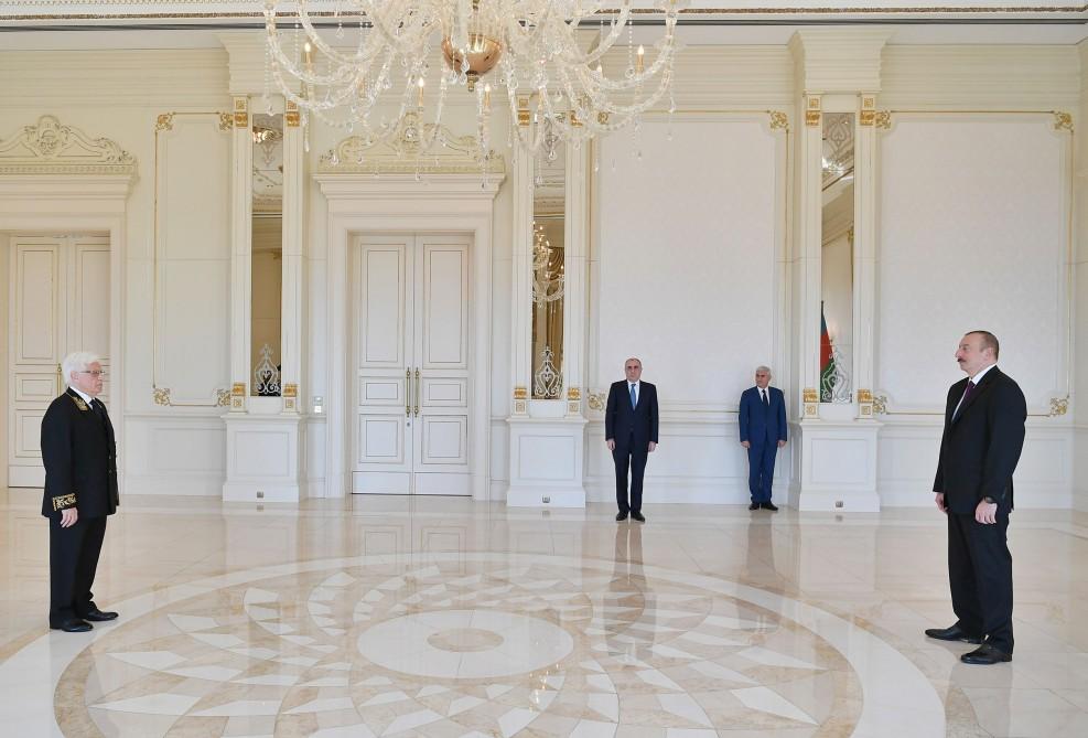 President Ilham Aliyev receives credentials of newly appointed ambassadors (PHOTO)