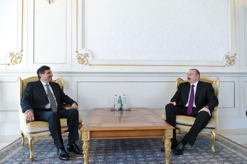 President Ilham Aliyev receives credentials of newly appointed ambassadors (PHOTO)