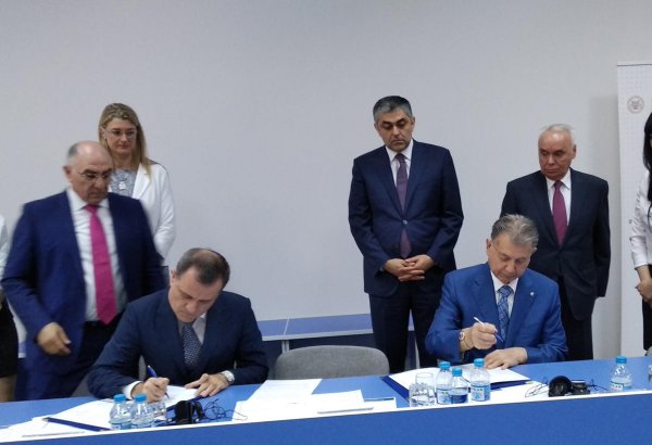 ANAS, Ministry of Education of Azerbaijan strengthen co-op in IT field (PHOTO)