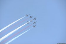 Demonstration flights of Solo Turk and Turkish Stars aircraft above Baku Bay (PHOTO)