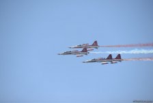 Demonstration flights of Solo Turk and Turkish Stars aircraft above Baku Bay (PHOTO)