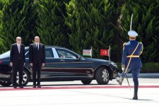Official welcome ceremony held for Erdogan in Baku (PHOTO)