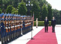 Official welcome ceremony held for Erdogan in Baku (PHOTO)