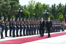 Official welcome ceremony held for Erdogan in Baku (PHOTO)
