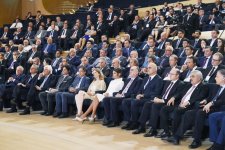 Azerbaijani, Italian presidents attend business forum in Baku (PHOTO)