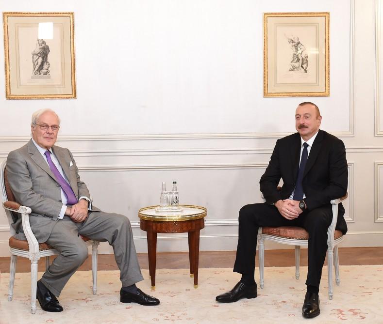 President Ilham Aliyev meets with Chairman of Rothschild and Co company in Paris (PHOTO)