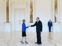 President Aliyev receives credentials of incoming Icelandic ambassador (PHOTO)