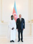 President Aliyev receives credentials of incoming Icelandic ambassador (PHOTO)