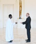 President Aliyev receives credentials of incoming Icelandic ambassador (PHOTO)