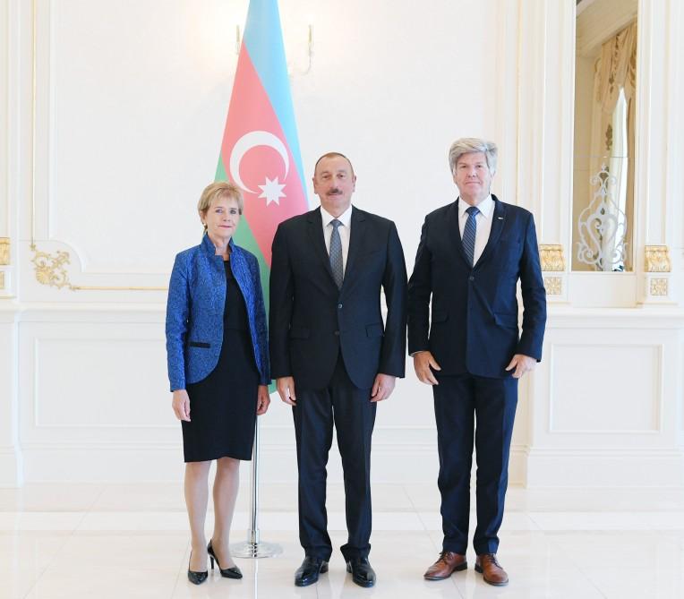 President Aliyev receives credentials of incoming Icelandic ambassador (PHOTO)