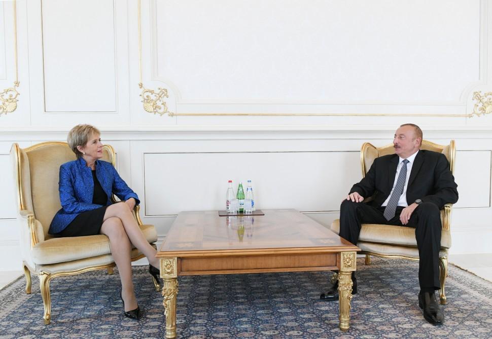 President Aliyev receives credentials of incoming Icelandic ambassador (PHOTO)