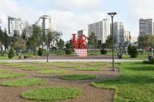 President Aliyev attends opening of sports, amusement park in Khatai district of Baku (PHOTO)