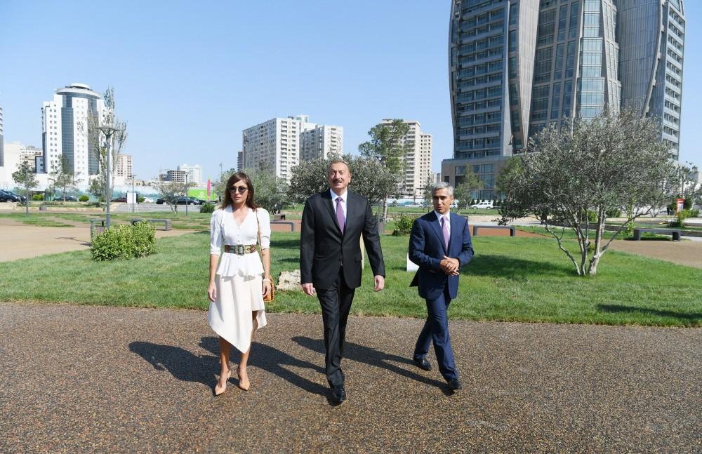 President Aliyev attends opening of sports, amusement park in Khatai district of Baku (PHOTO)