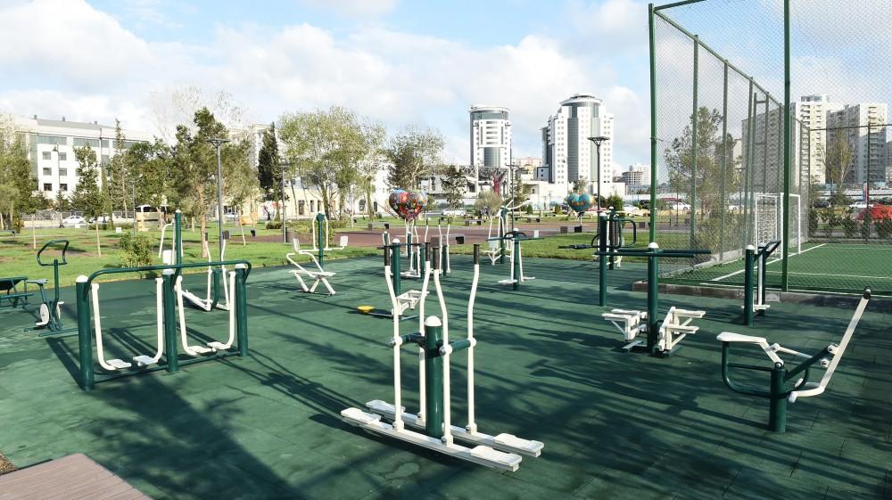 President Aliyev attends opening of sports, amusement park in Khatai district of Baku (PHOTO)