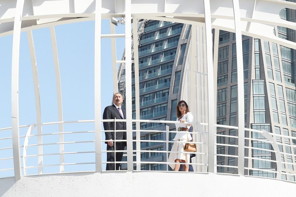 President Aliyev attends opening of sports, amusement park in Khatai district of Baku (PHOTO)