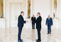 President Ilham Aliyev receives credentials of incoming Georgian ambassador (PHOTO)