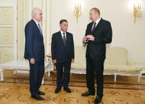 New generation biometric ID presented to President Aliyev (PHOTO)