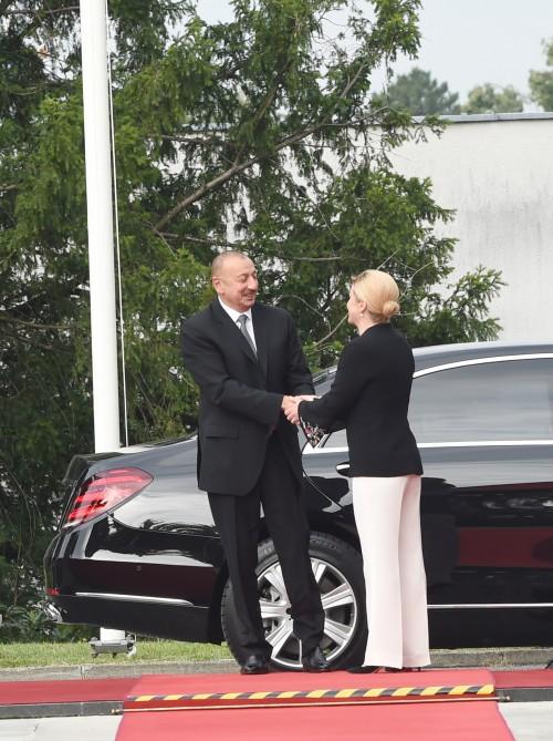Official welcome ceremony held for Ilham Aliyev in Croatia’s Zagreb (PHOTO)