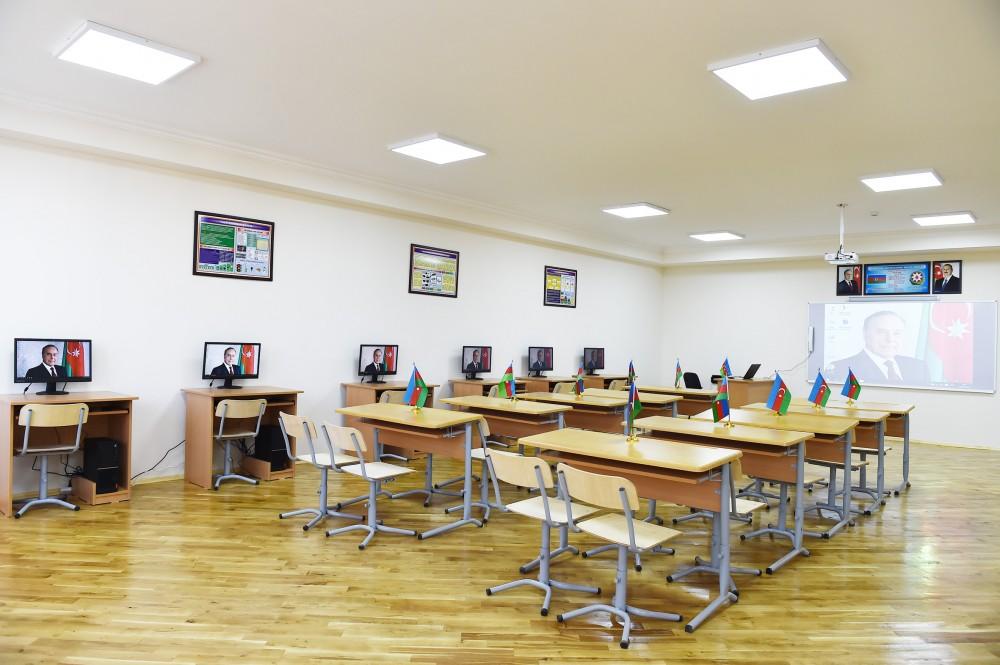 Ilham Aliyev views conditions created at secondary school in Nardaran after overhaul (PHOTO)