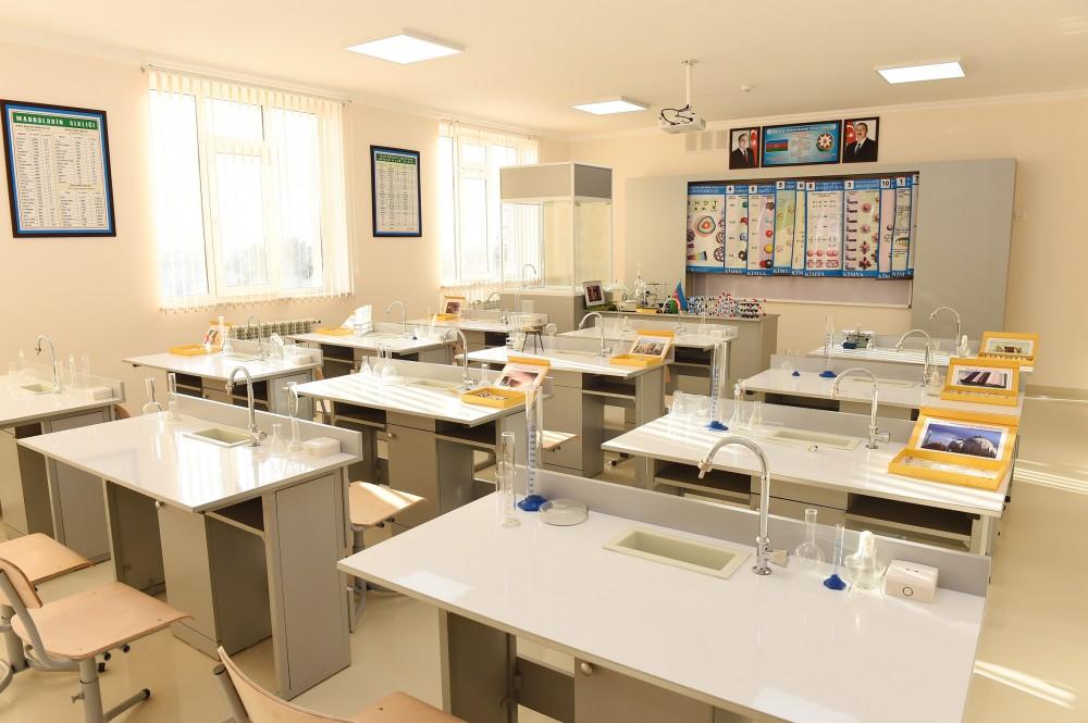 Ilham Aliyev views conditions created at secondary school in Nardaran after overhaul (PHOTO)