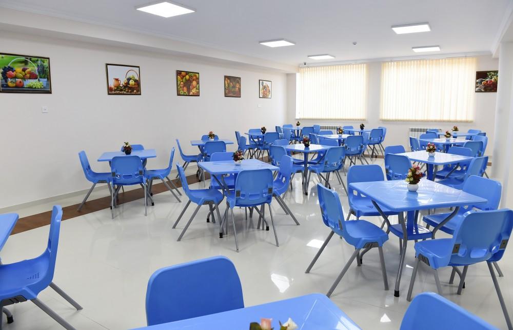 Ilham Aliyev views conditions created at secondary school in Nardaran after overhaul (PHOTO)