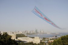 Azerbaijani, Turkish presidents, First Lady Mehriban Aliyeva attend parade, dedicated to 100th anniversary of Baku’s liberation (PHOTO)