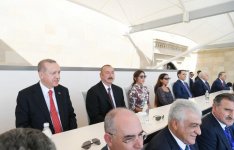 Azerbaijani, Turkish presidents, First Lady Mehriban Aliyeva attend parade, dedicated to 100th anniversary of Baku’s liberation (PHOTO)