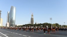 Azerbaijani, Turkish presidents, First Lady Mehriban Aliyeva attend parade, dedicated to 100th anniversary of Baku’s liberation (PHOTO)
