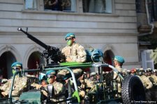 Parade to mark 100th anniversary of Baku’s liberation (PHOTOS)