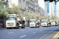 Parade to mark 100th anniversary of Baku’s liberation (PHOTOS)