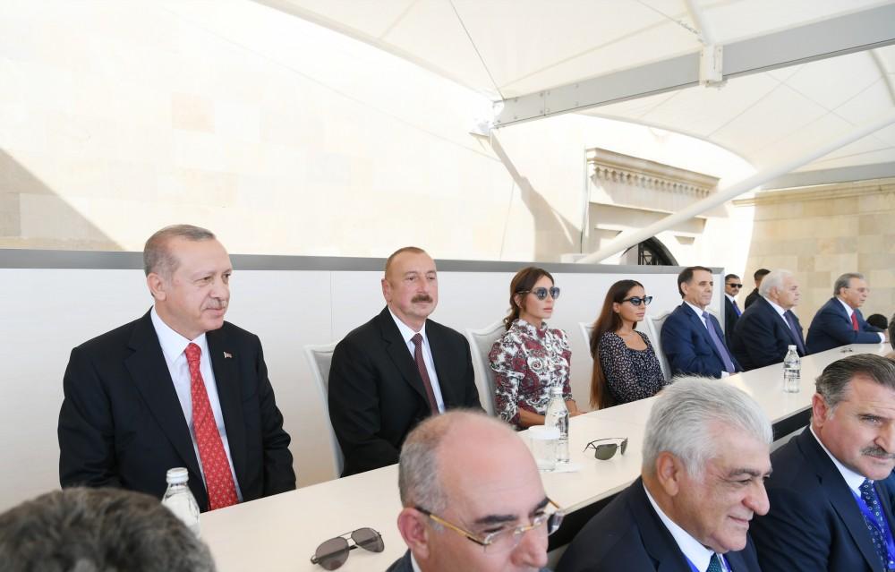 Azerbaijani, Turkish presidents, First Lady Mehriban Aliyeva attend parade, dedicated to 100th anniversary of Baku’s liberation (PHOTO)