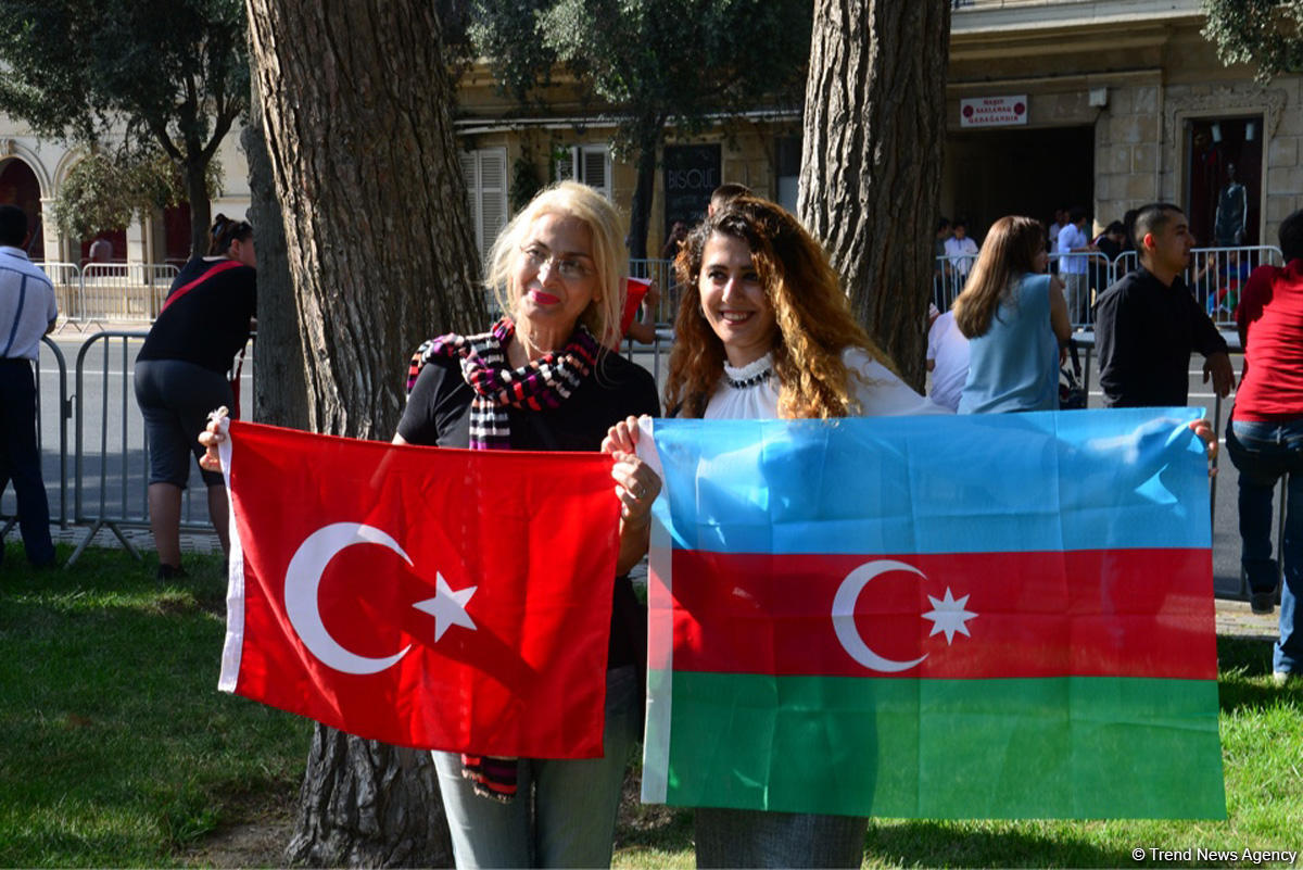 Parade to mark 100th anniversary of Baku’s liberation (PHOTOS)