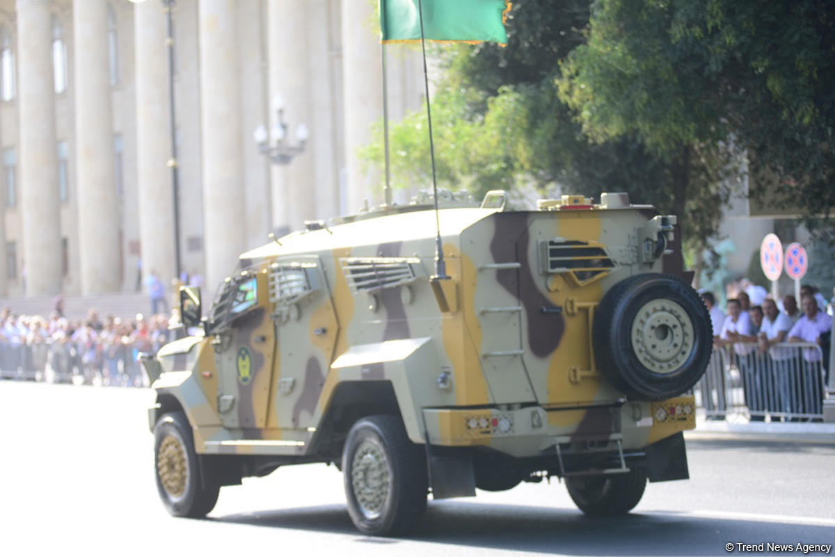 Parade to mark 100th anniversary of Baku’s liberation (PHOTOS)