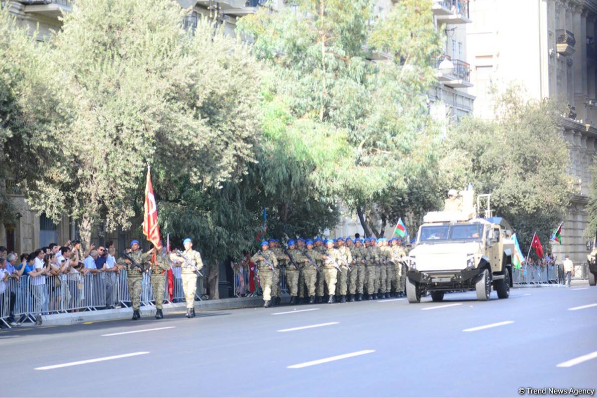 Parade to mark 100th anniversary of Baku’s liberation (PHOTOS)