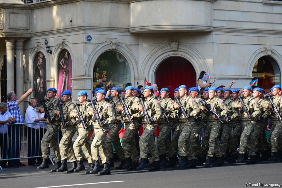 Parade to mark 100th anniversary of Baku’s liberation (PHOTOS)