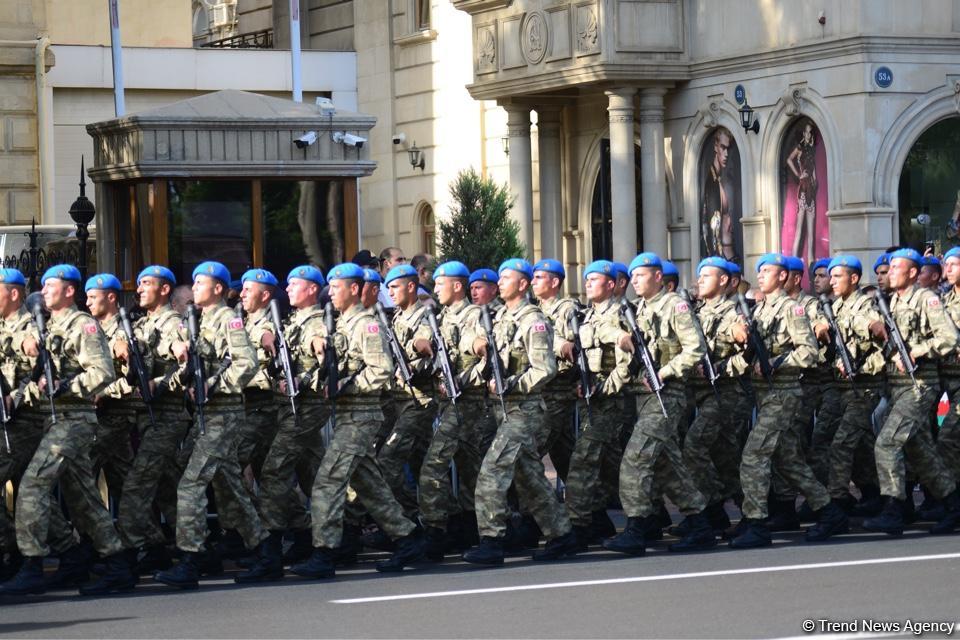 Parade to mark 100th anniversary of Baku’s liberation (PHOTOS)