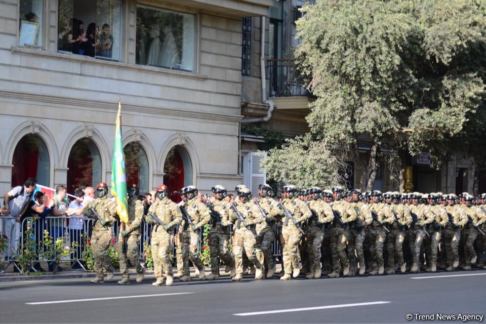 Parade to mark 100th anniversary of Baku’s liberation (PHOTOS)