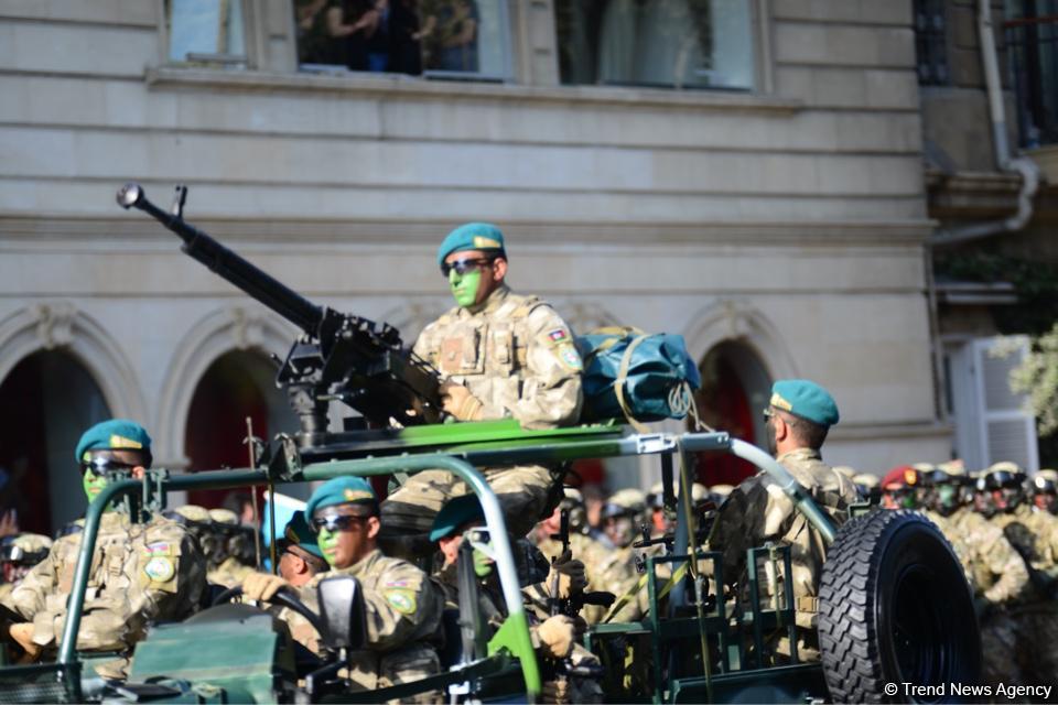 Parade to mark 100th anniversary of Baku’s liberation (PHOTOS)