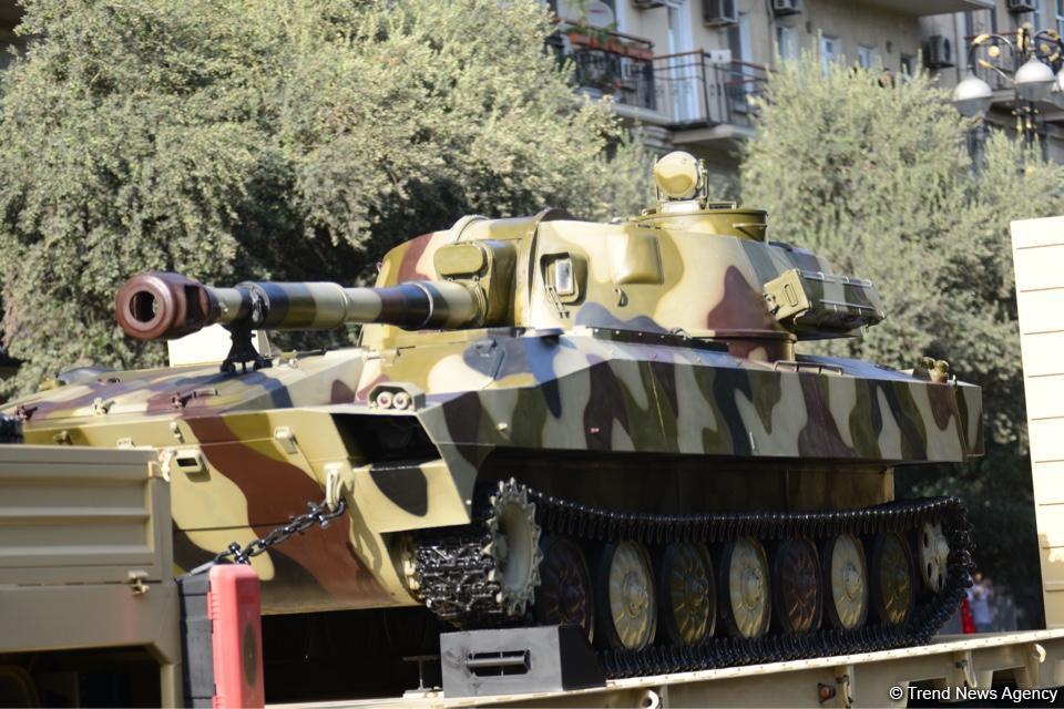 Parade to mark 100th anniversary of Baku’s liberation (PHOTOS)
