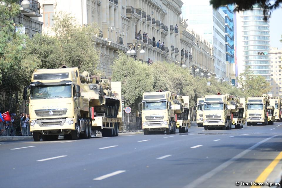 Parade to mark 100th anniversary of Baku’s liberation (PHOTOS)